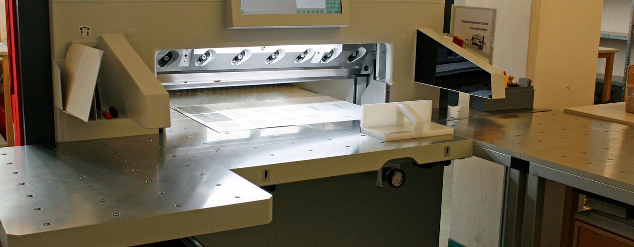 Schneidemaschine mit Display