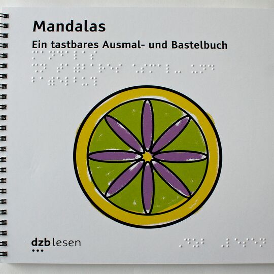 Ringbuch "Mandalas", ein tastbares Ausmal- und Bastelbuch (mit einem Mandala)