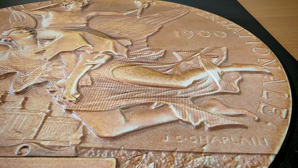 Ausschnitt von der runden Medaille